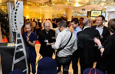 Borne photo avec photographe événementiel en soirée d'entreprise