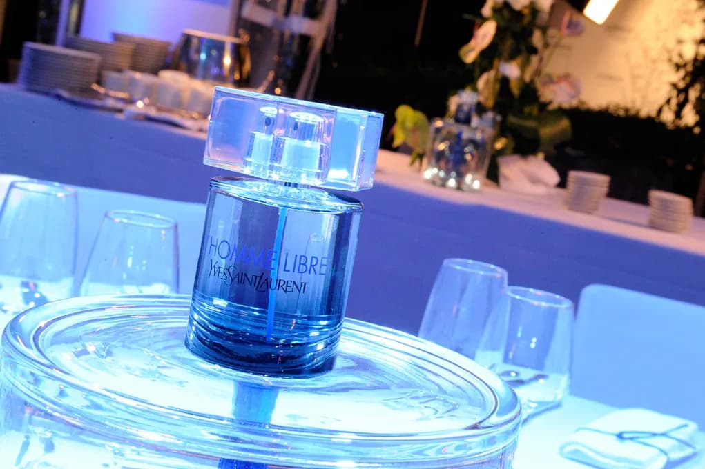 L'Homme Libre YVES SAINT LAURENT